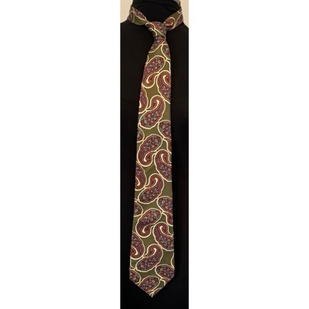 90’s Vintage Multicolor Paisley Print Silk